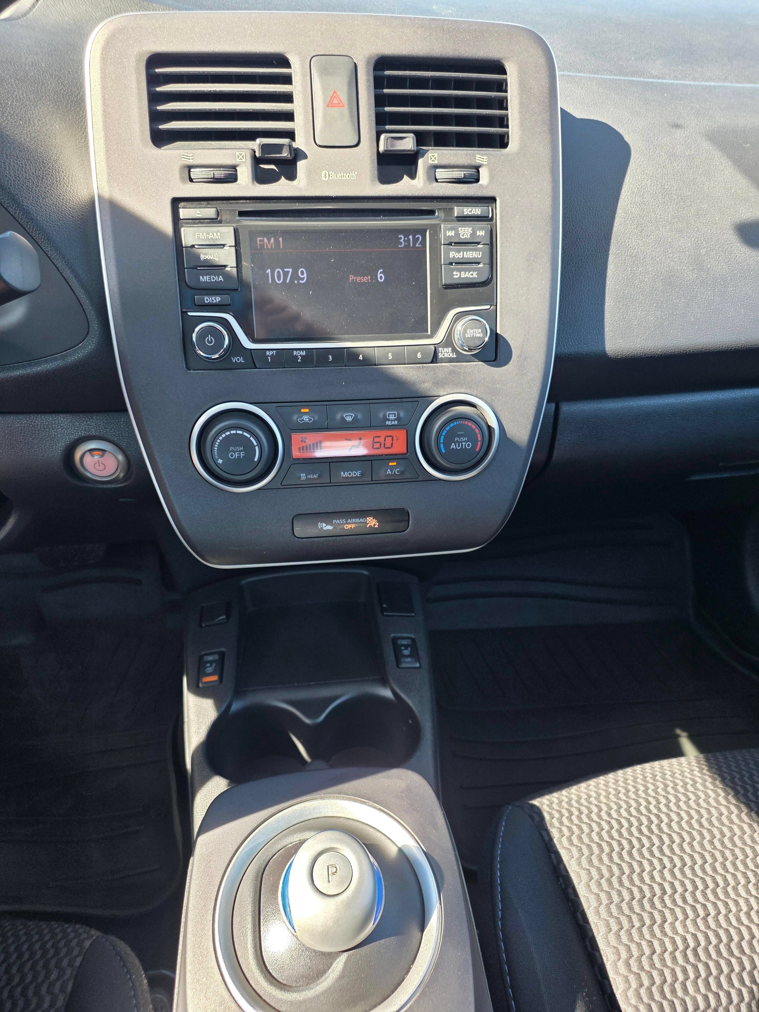 Used 2017 Nissan Leaf S w/ Charge Package FWD image 16