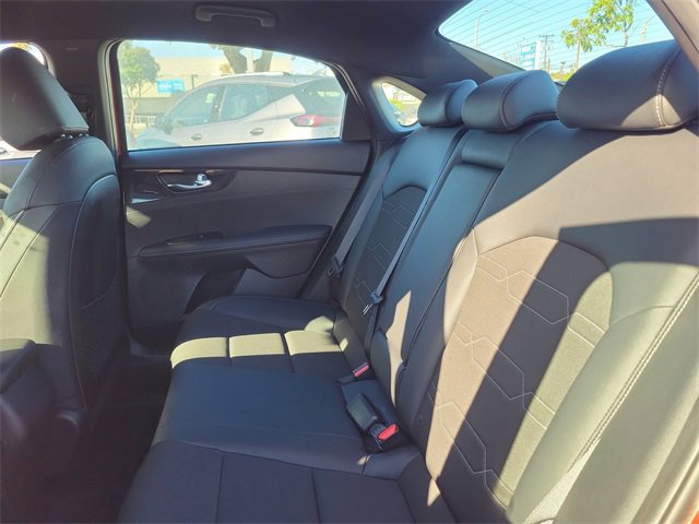 Used 2024 Kia Forte GT-Line image 12