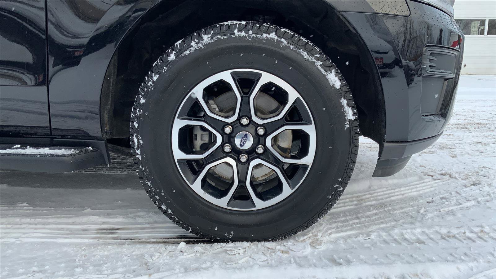 Used 2024 Ford Expedition XLT AWD/4WD image 26