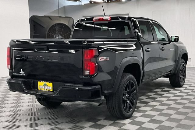 Used 2024 Chevrolet Colorado Z71 w/ Z71 Convenience Package 2 AWD/4WD image 12