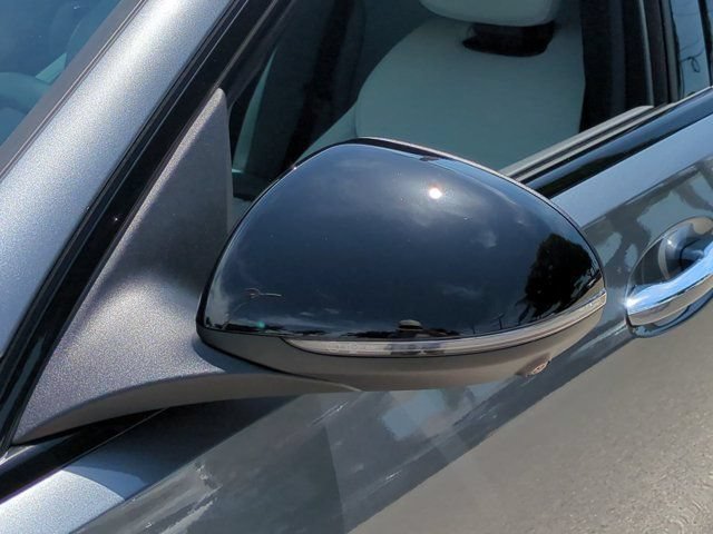 Used 2024 Mercedes-Benz C 300 Sedan image 11
