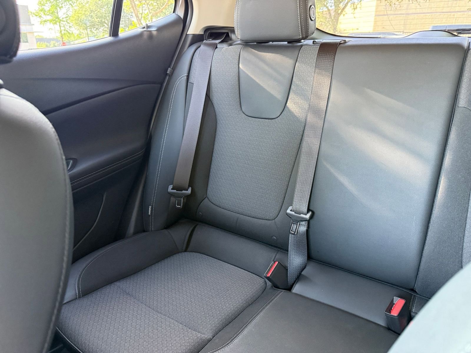 Used 2025 Buick Encore GX Preferred FWD image 39