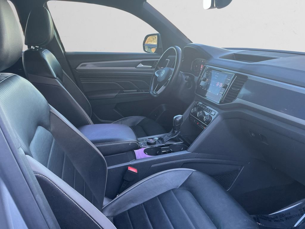 Used 2020 Volkswagen Atlas Cross Sport SEL Premium image 15