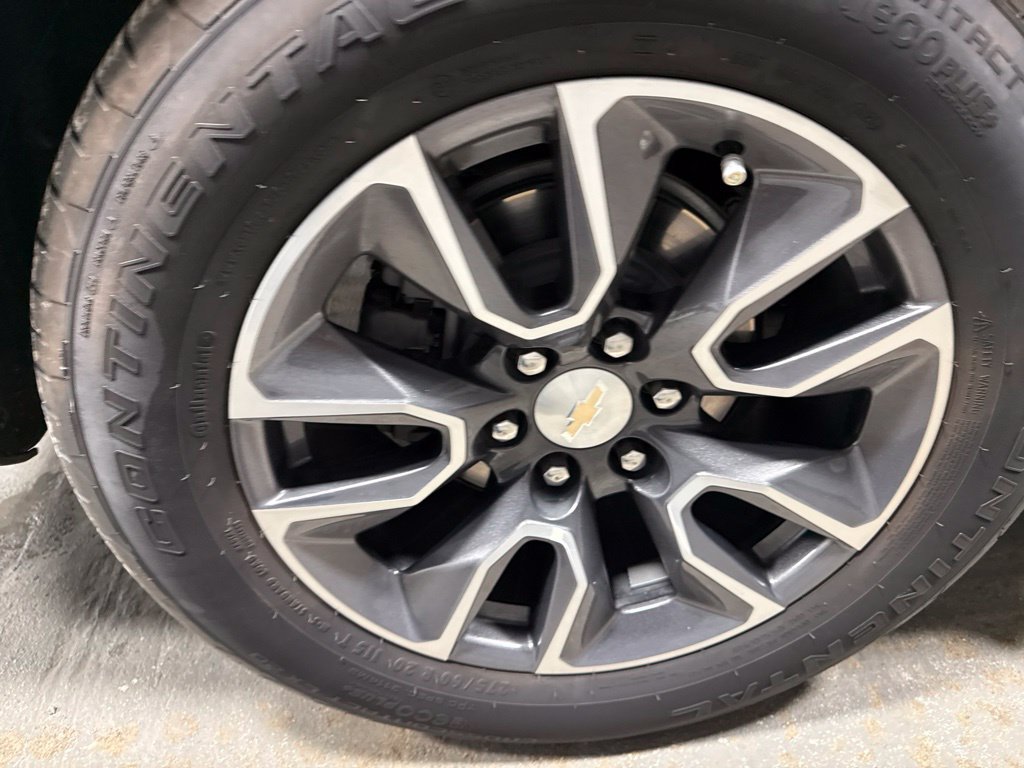 Used 2021 Chevrolet Tahoe LT w/ LT Signature Plus Package RWD image 42