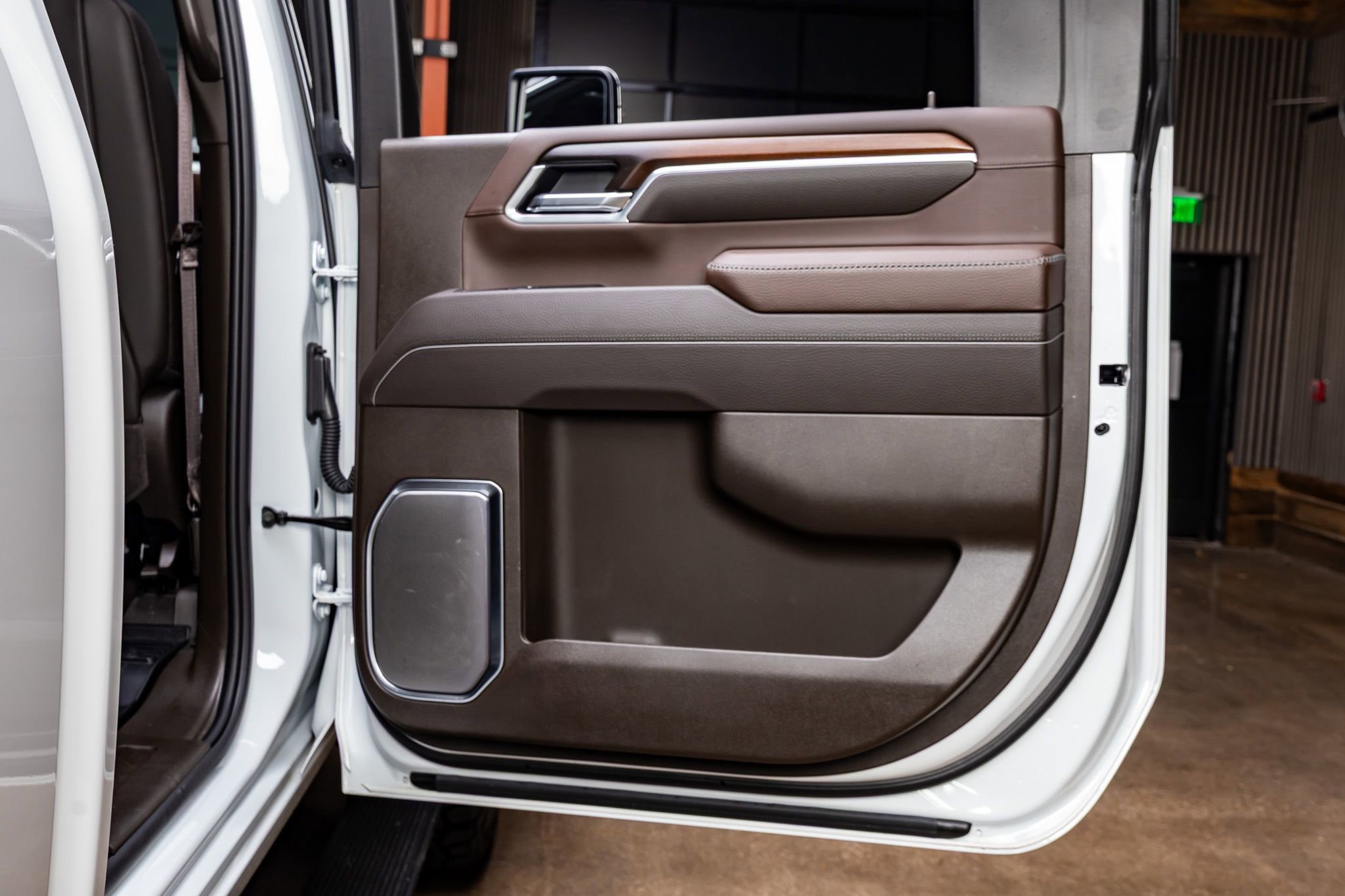 Used 2025 GMC Sierra 2500 Denali w/ Denali Reserve Package image 39