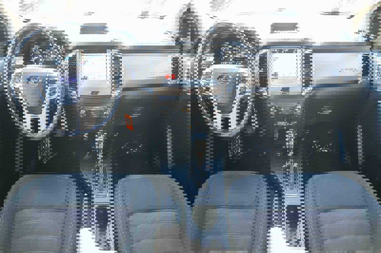 Used 2019 Ford Ranger XLT w/ Equipment Group 301A Mid image 11