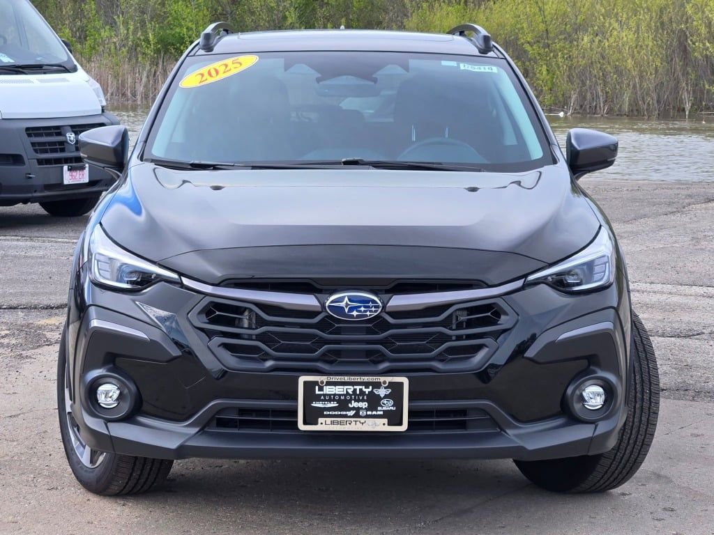 Certified 2025 Subaru Crosstrek 2.5i Limited AWD/4WD image 3