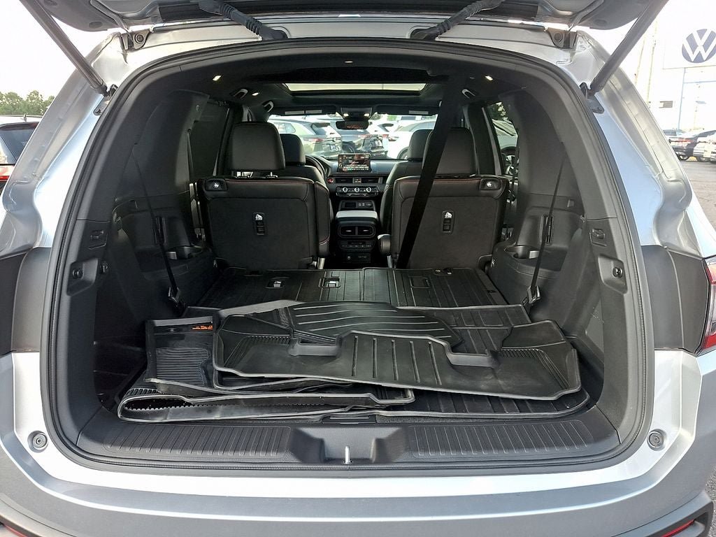 Used 2023 Honda Pilot TrailSport image 29