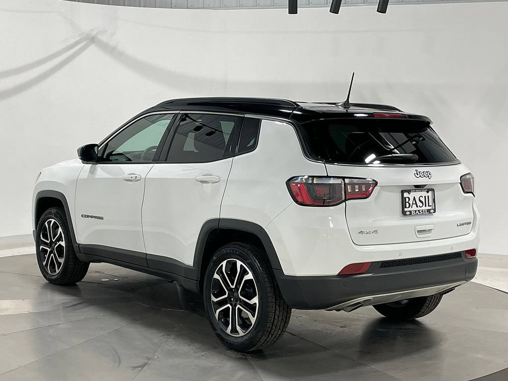 Used 2023 Jeep Compass Limited AWD/4WD image 13