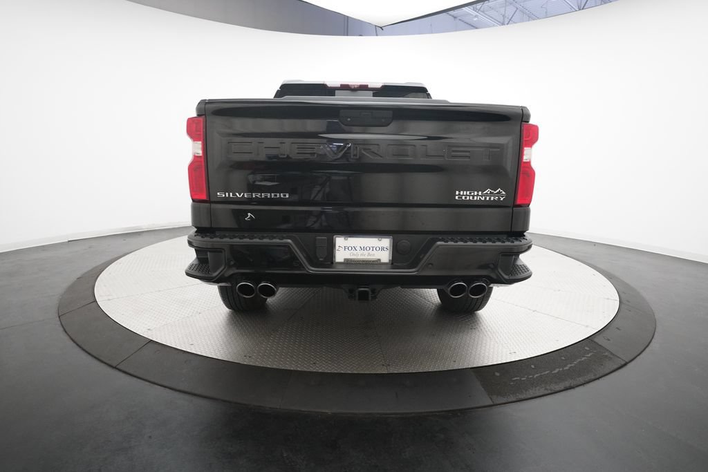Used 2021 Chevrolet Silverado 1500 High Country w/ Technology Package AWD/4WD image 25