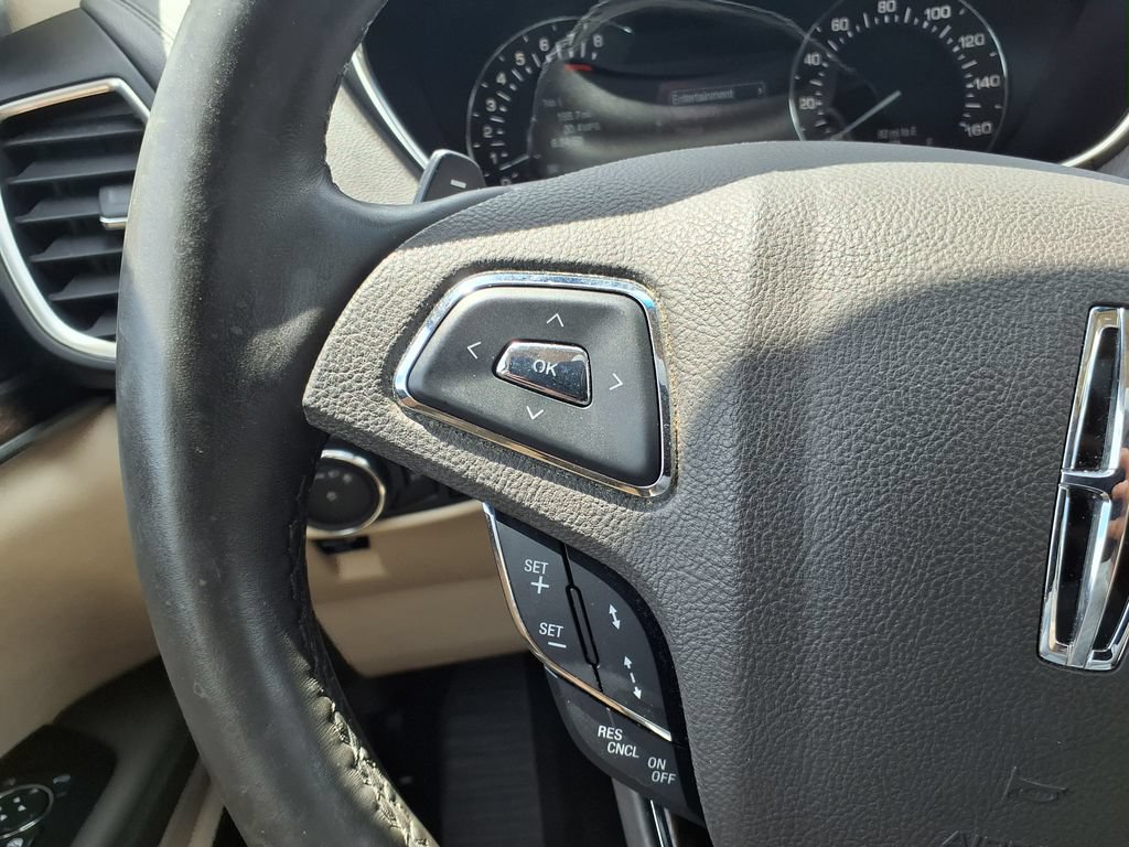 Used 2016 Lincoln MKX Reserve w/ Technology Package FWD image 24