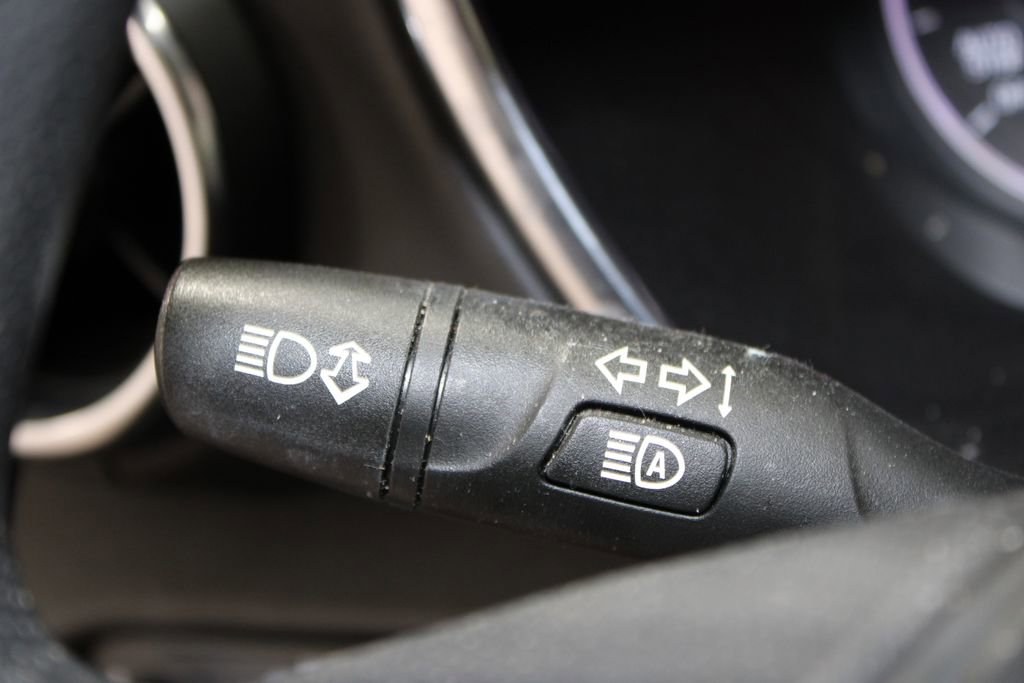 Used 2022 Chevrolet Blazer LT image 17