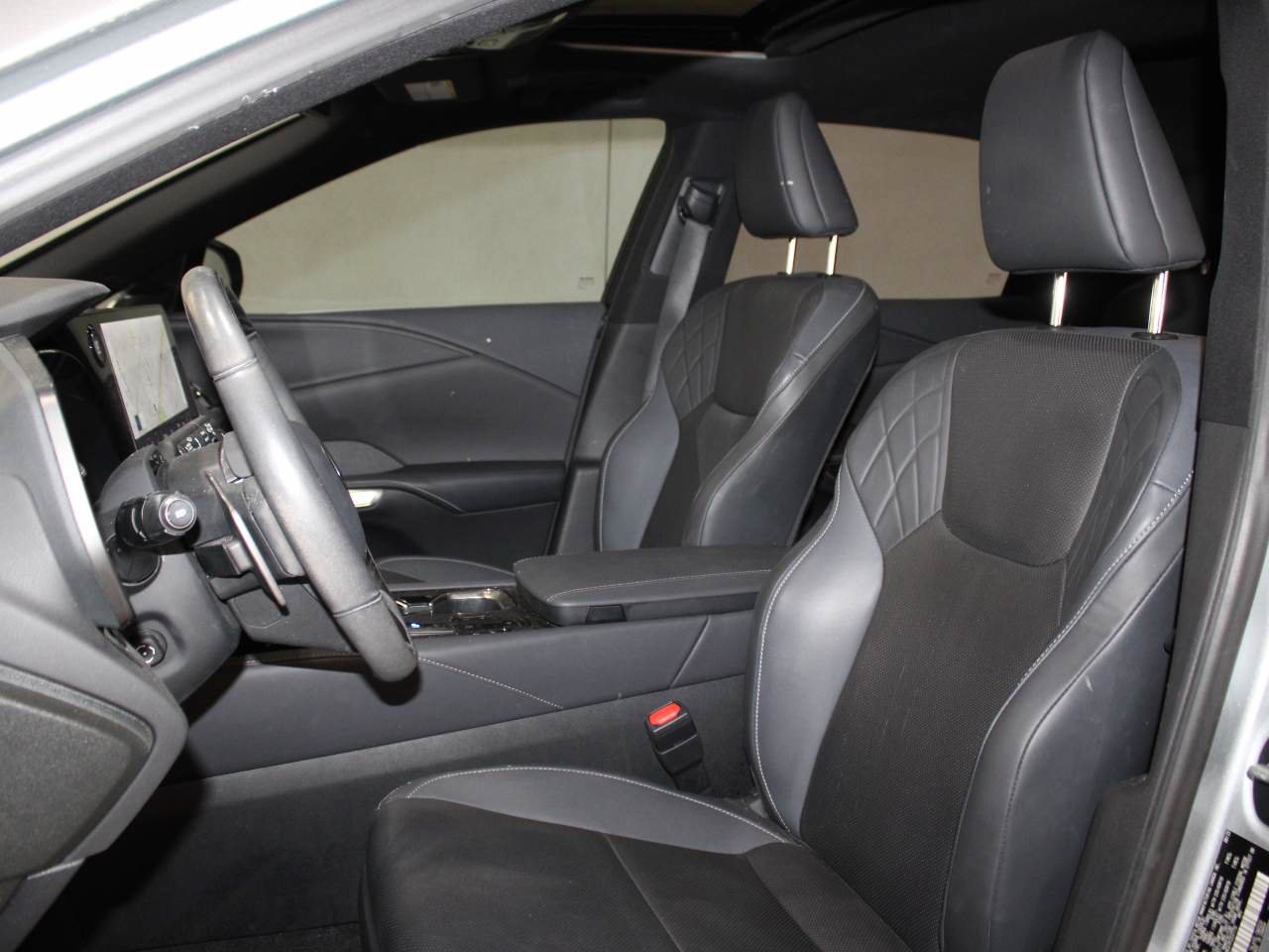 Used 2023 Lexus RX 350 Premium w/ Cold Area Package AWD/4WD image 10