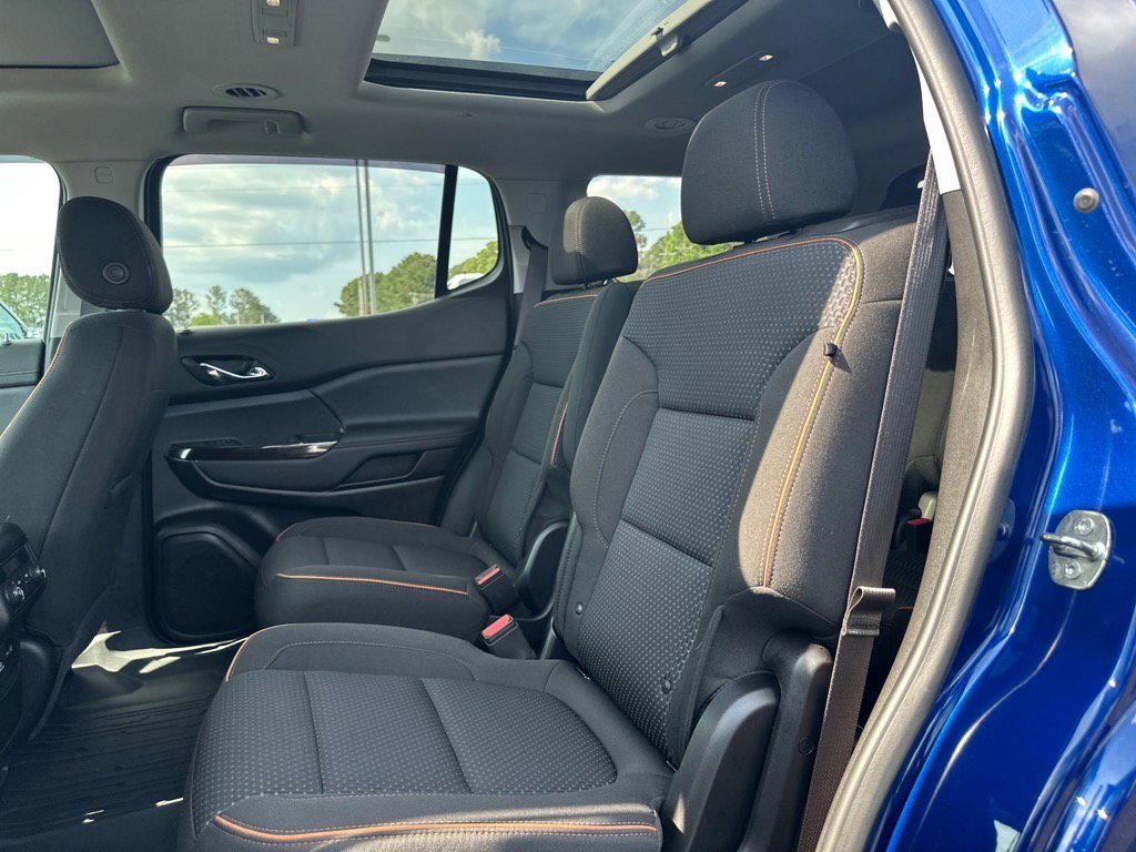 Used 2023 GMC Acadia AT4 image 22
