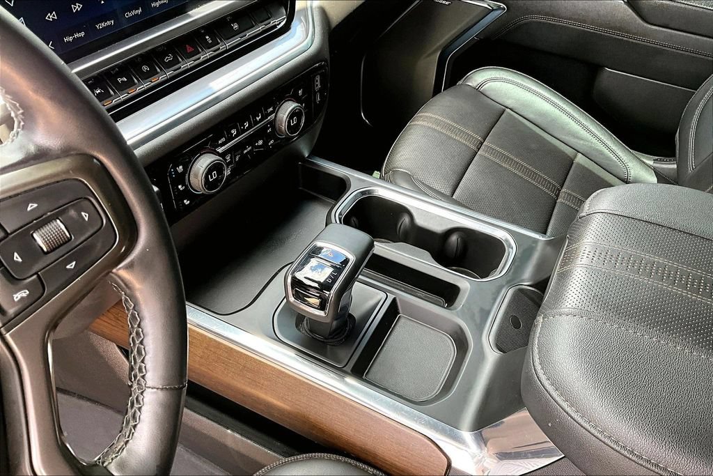 Used 2023 Chevrolet Silverado 1500 High Country w/ High Country Premium Package AWD/4WD image 17