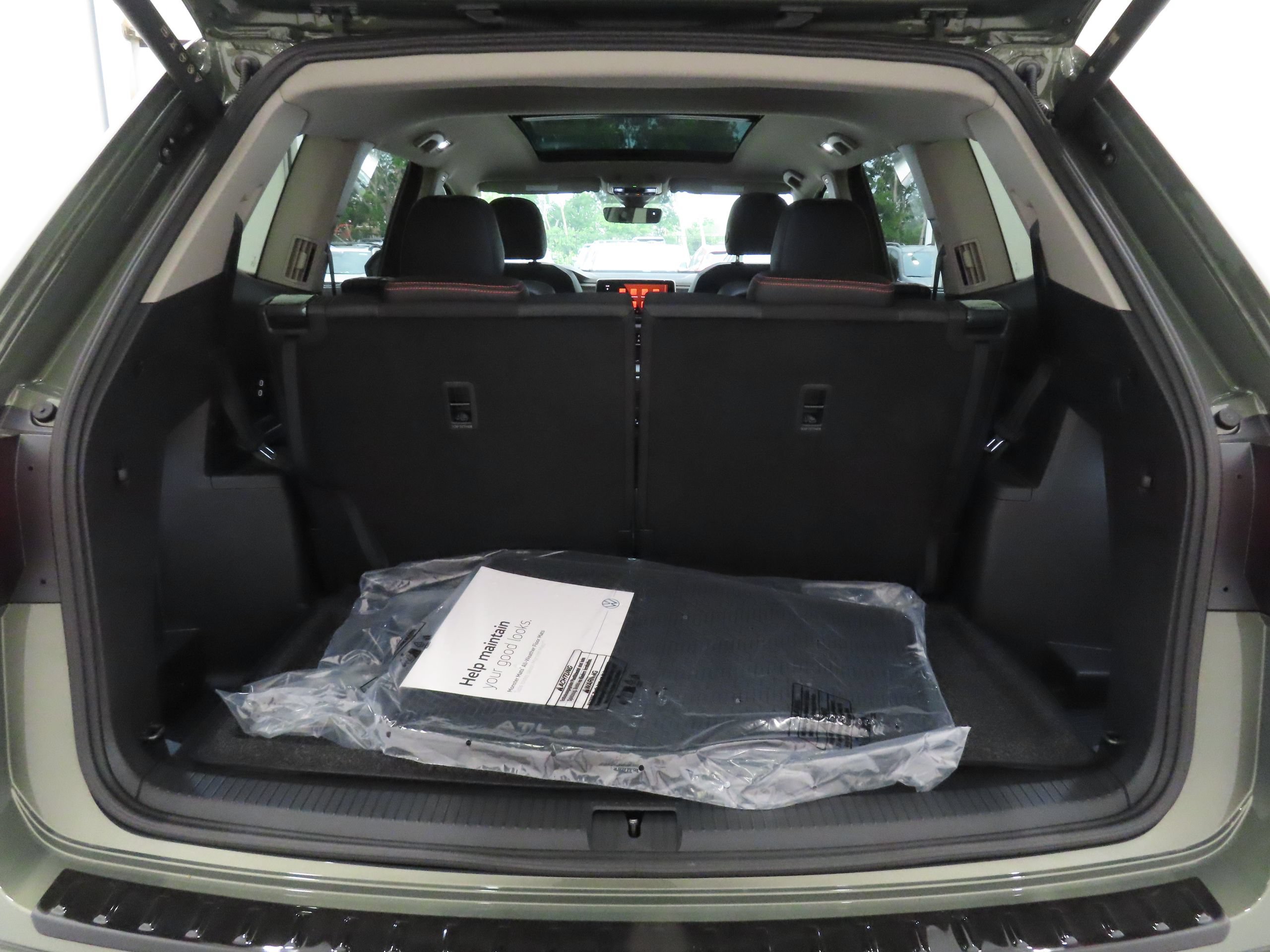 New 2026 Volkswagen Atlas Peak Edition AWD/4WD image 22