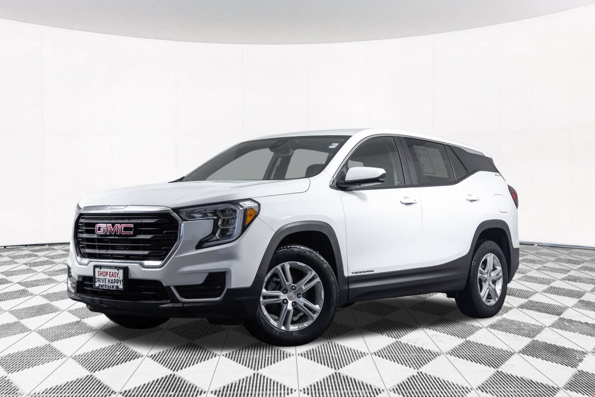 Used 2024 GMC Terrain SLE AWD/4WD image 2