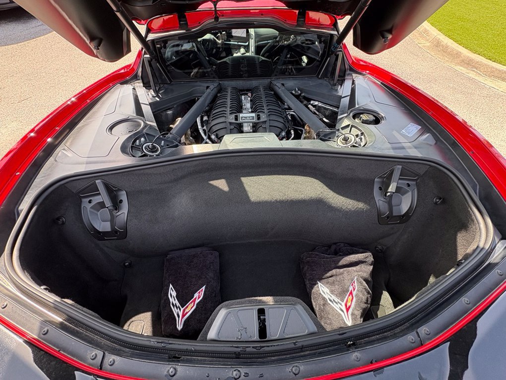 Used 2025 Chevrolet Corvette Z06 RWD image 15