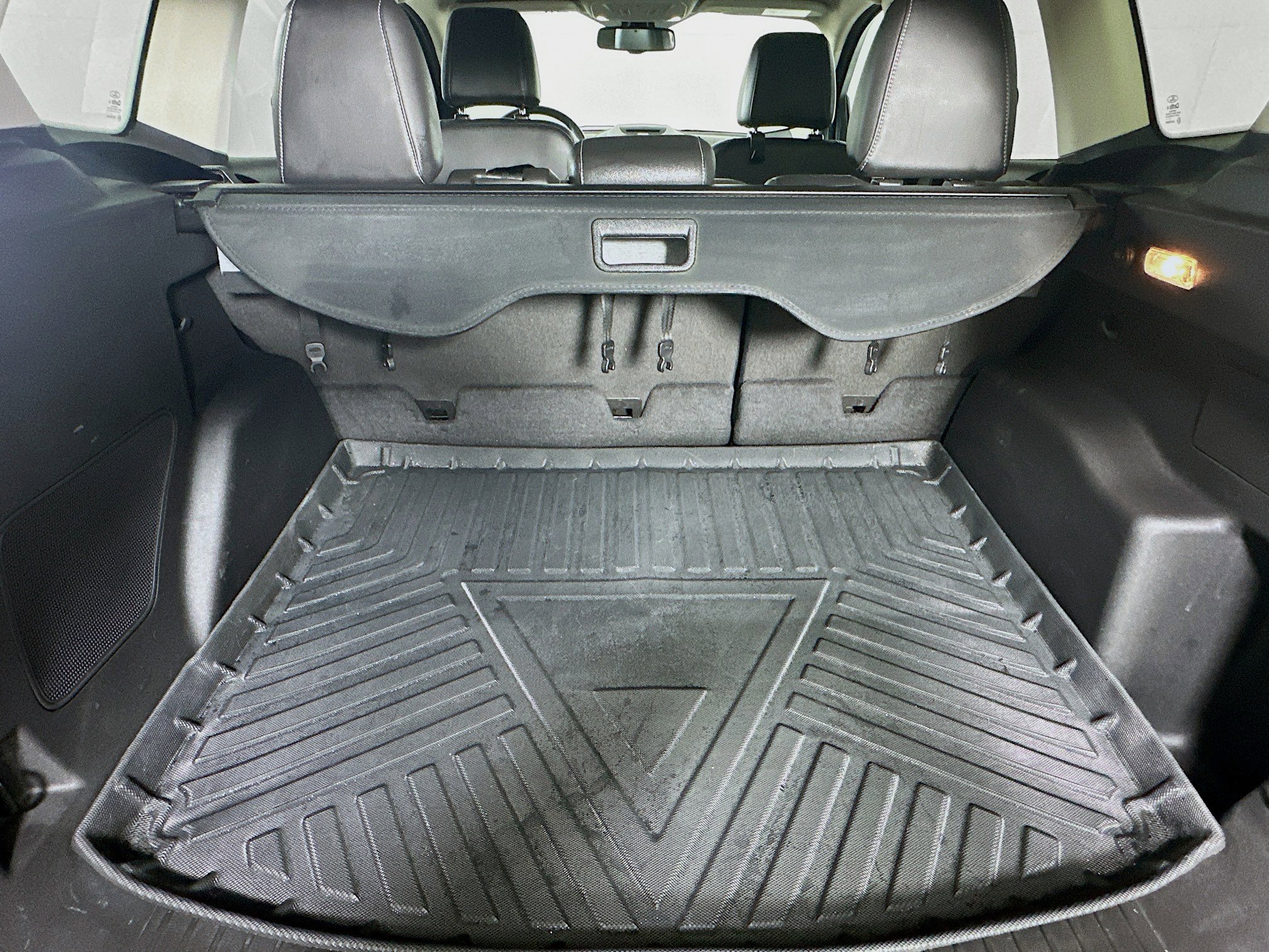 Used 2017 Ford Escape Titanium image 29