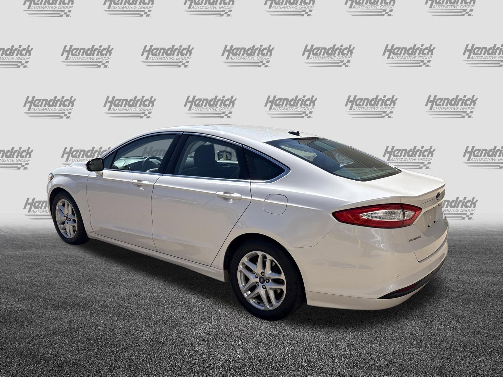 Used 2016 Ford Fusion SE w/ Equipment Group 202A image 8