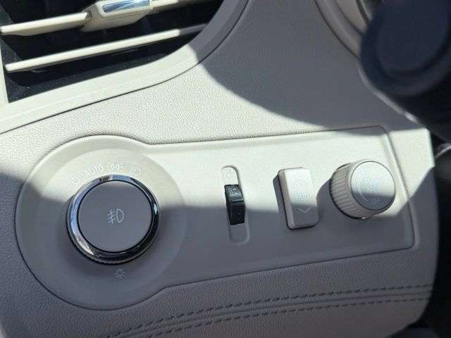 Used 2015 Buick LaCrosse Leather w/ Experience Buick Package FWD image 19