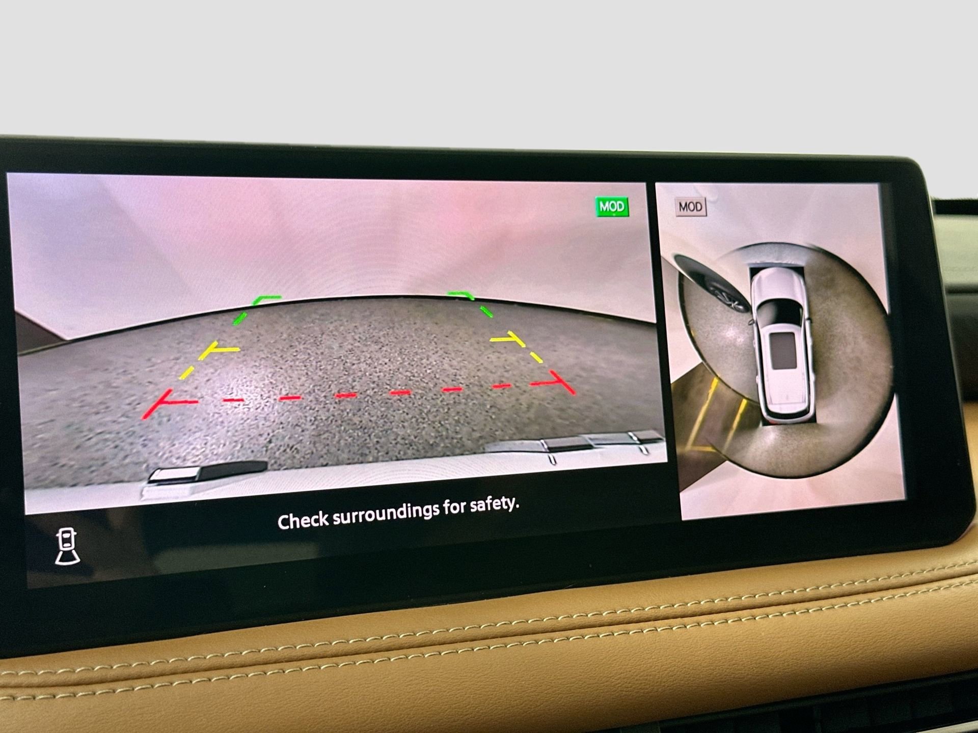 Used 2024 INFINITI QX60 Sensory w/ Vision Package image 14