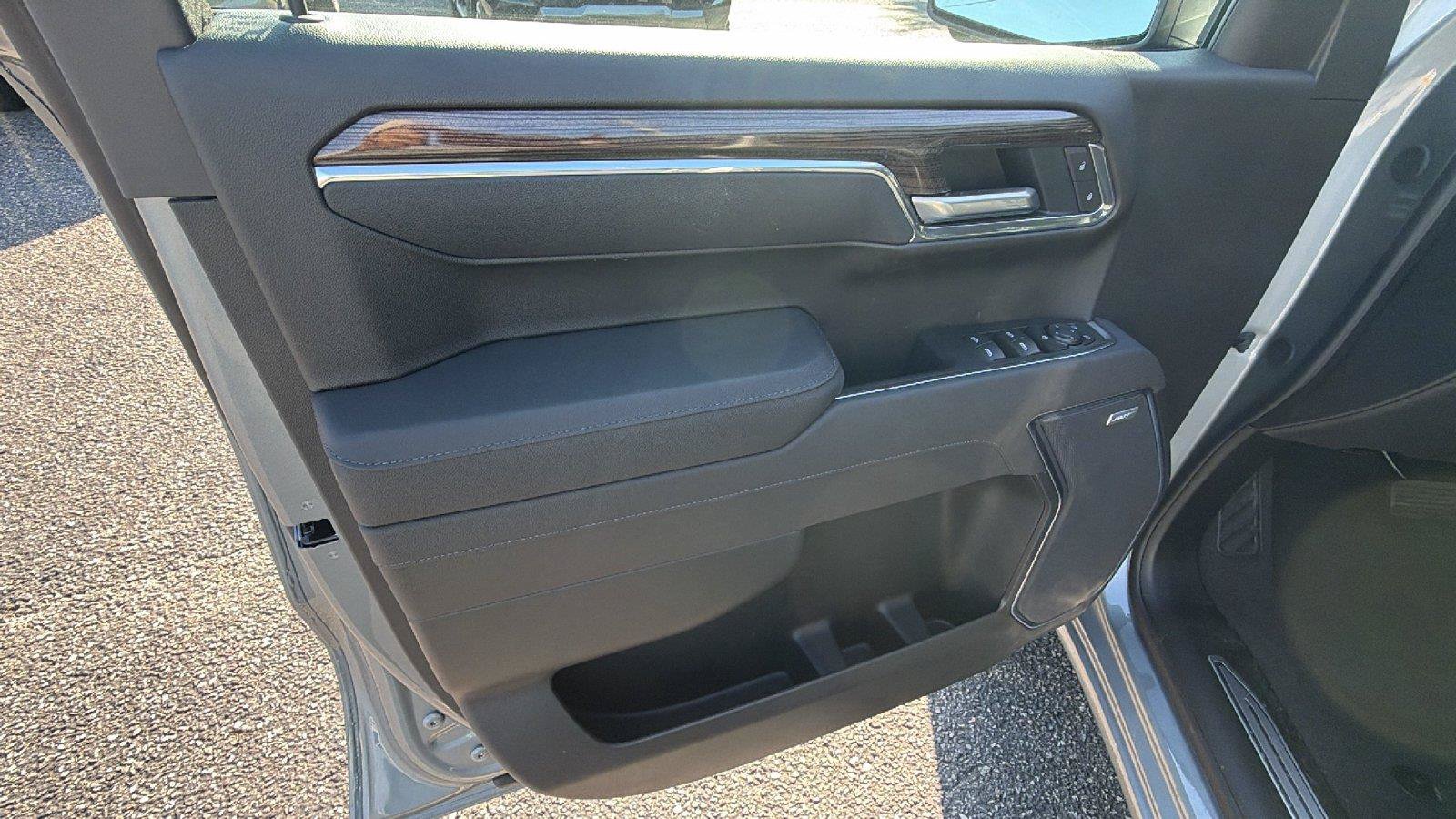 New 2026 Chevrolet Silverado 1500 LT Trail Boss w/ LT Trail Boss Premium Package AWD/4WD image 15