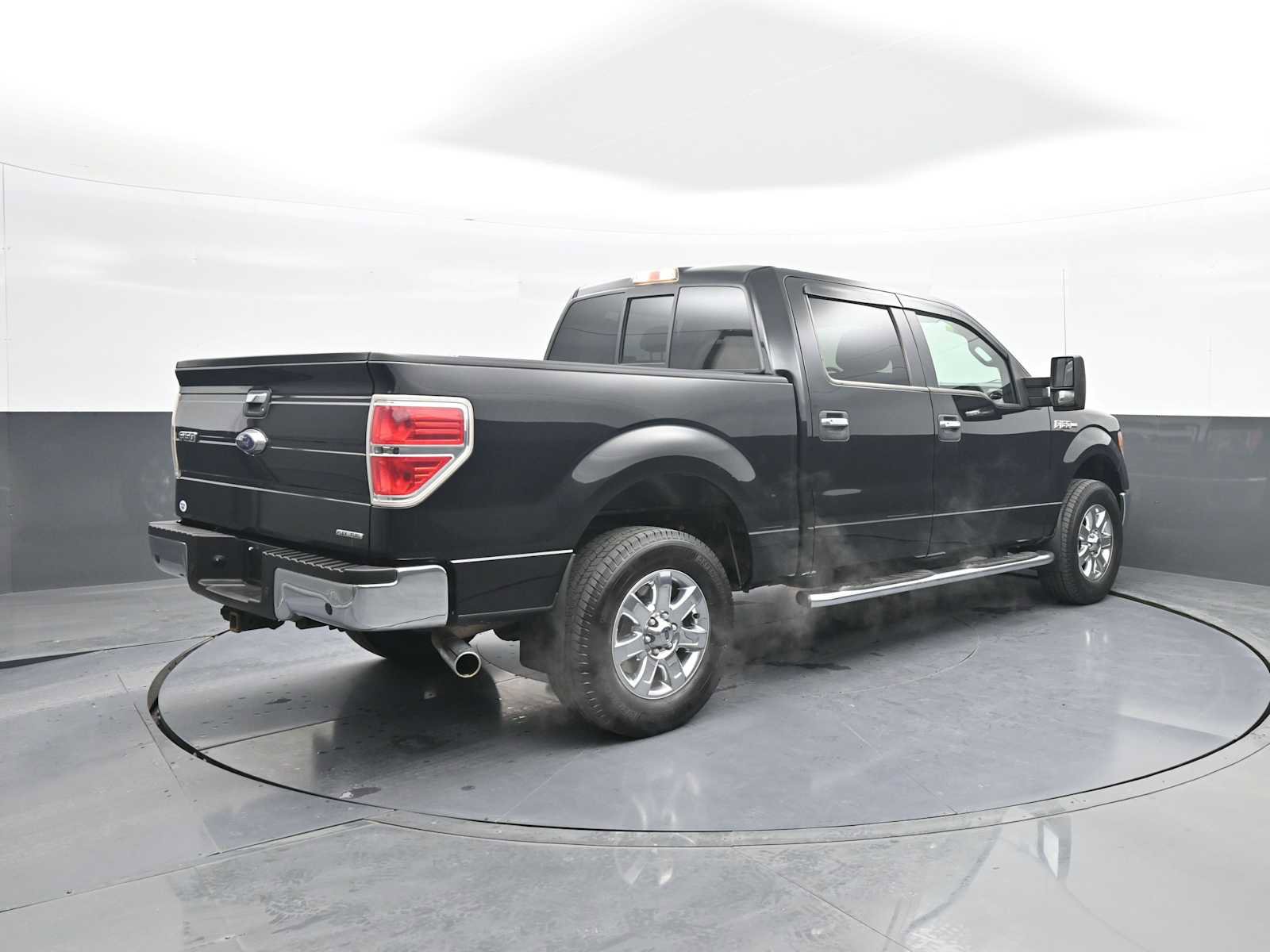 Used 2014 Ford F150 XLT w/ Equipment Group 302A Luxury image 8