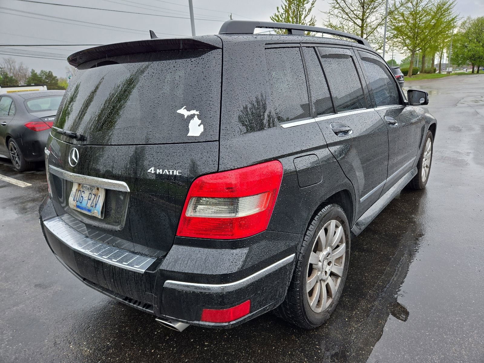 Used 2010 Mercedes-Benz GLK 350 4MATIC image 4