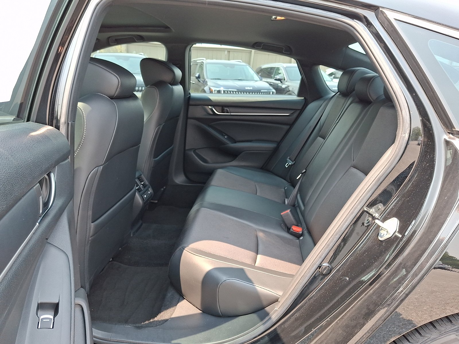 Used 2021 Honda Accord Sport image 11