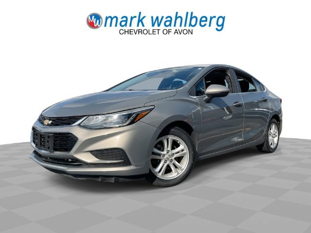 Used 2017 Chevrolet Cruze LT w/ Convenience Package FWD image 1
