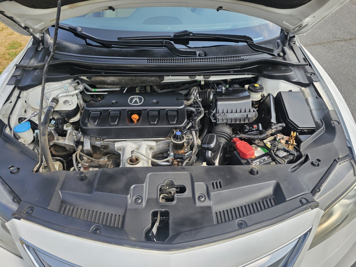 Used 2013 Acura ILX w/ Technology Package FWD image 47