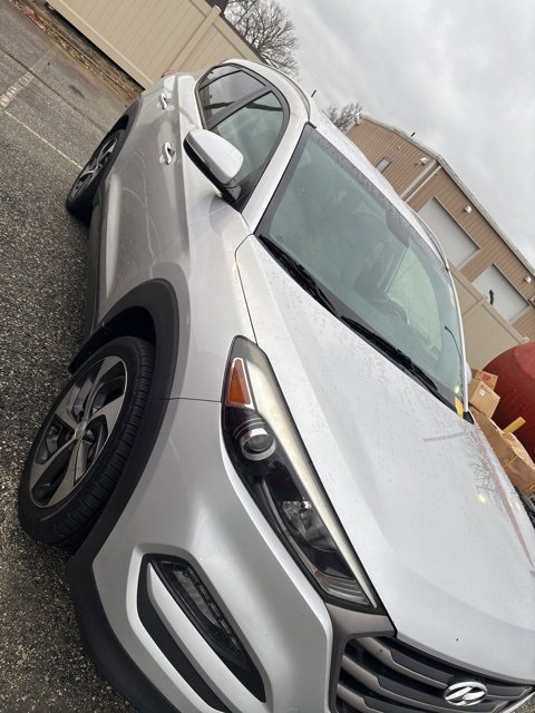 Used 2016 Hyundai Tucson Sport image 3