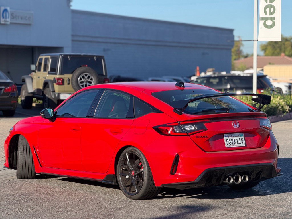 Used 2025 Honda Civic Type R image 3