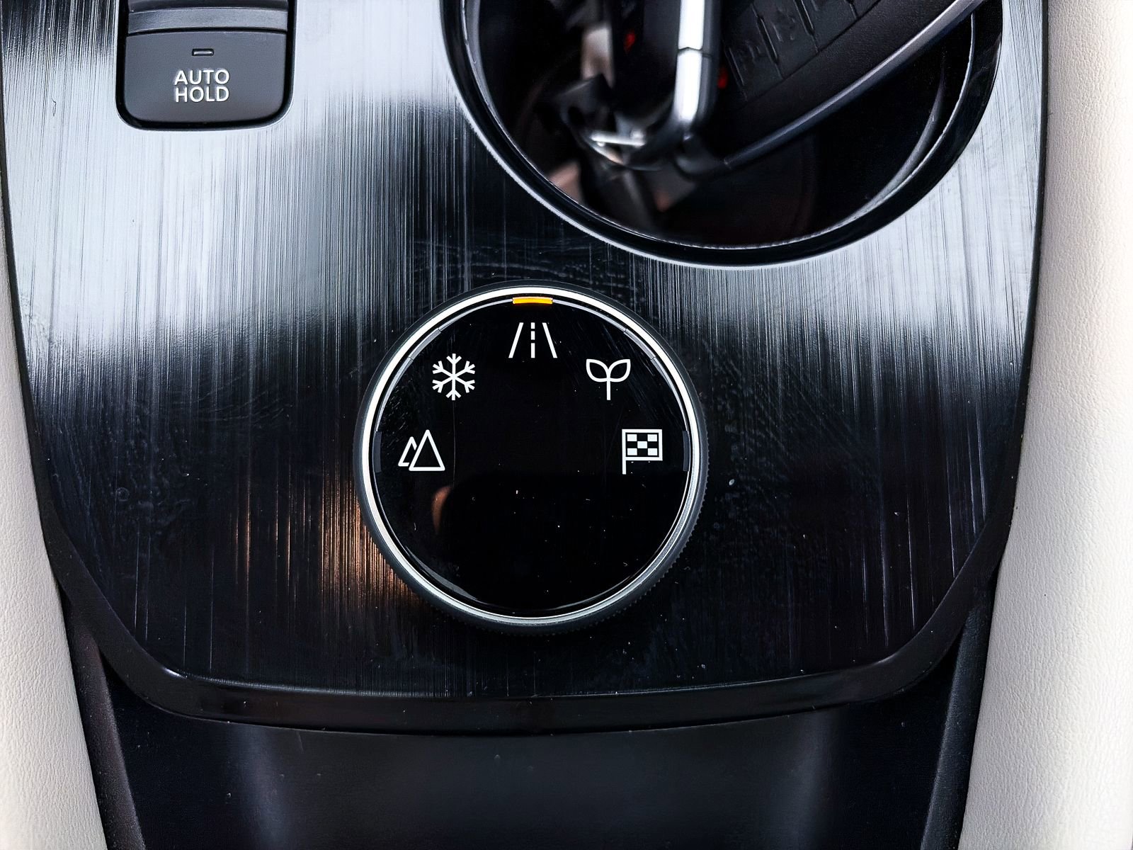 Used 2023 Nissan Rogue SL w/ SL Premium Package image 30