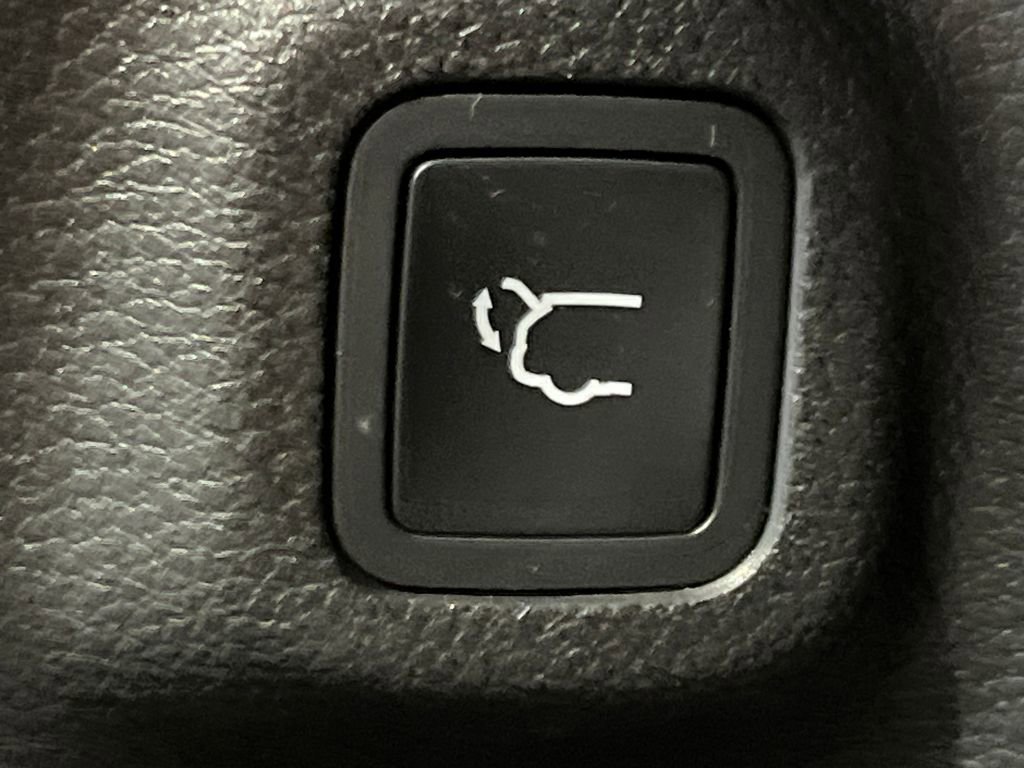 New 2026 Jeep Compass Limited image 25