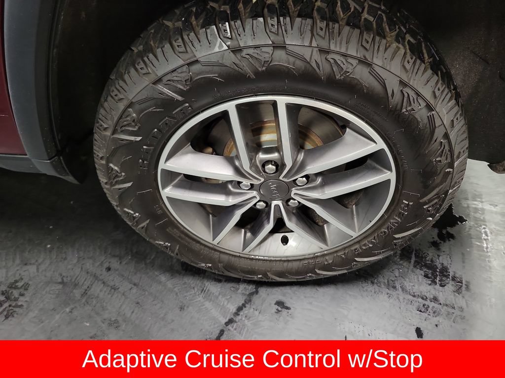 Used 2020 Jeep Grand Cherokee Limited AWD/4WD image 13