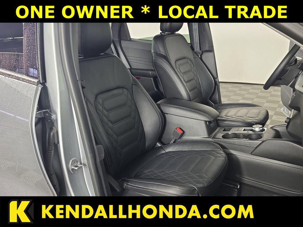 Used 2024 Ford Escape SE w/ PHEV Premium Package image 20