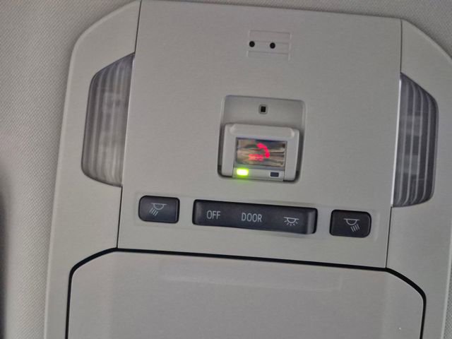 Used 2023 Toyota Highlander L image 21