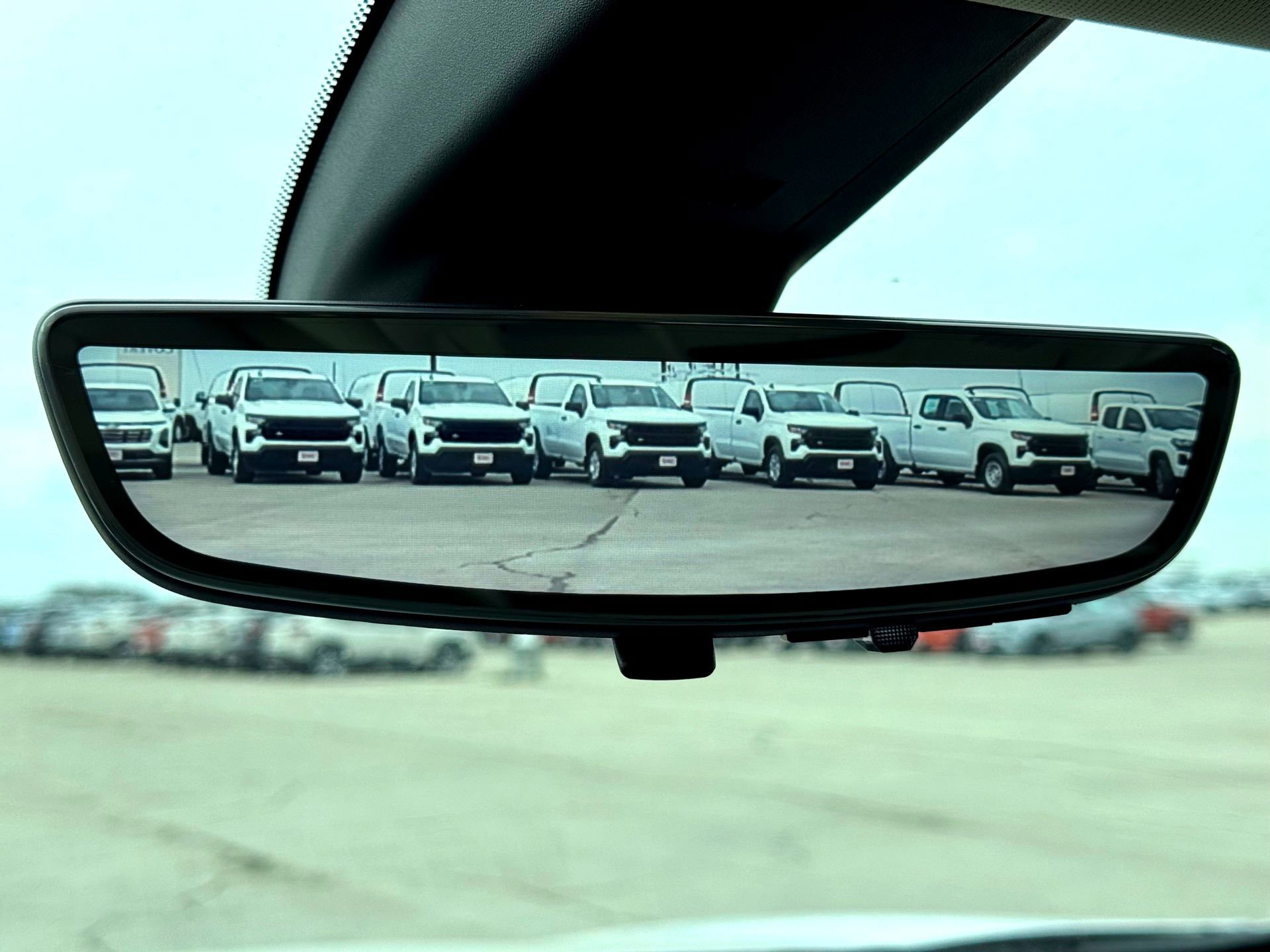 Used 2024 Buick Enclave Avenir w/ Avenir Technology Package image 34