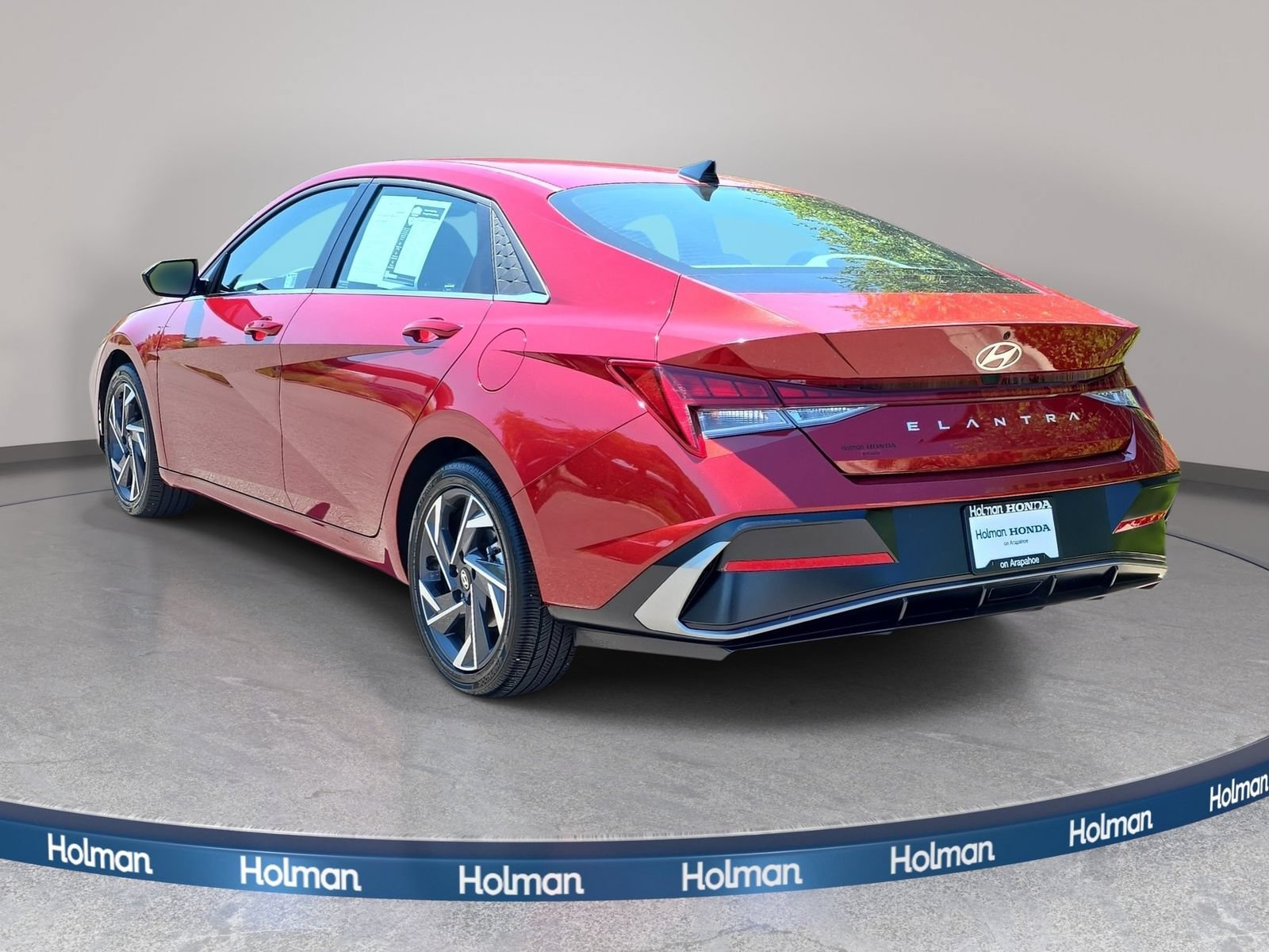Used 2025 Hyundai Elantra SEL FWD image 8