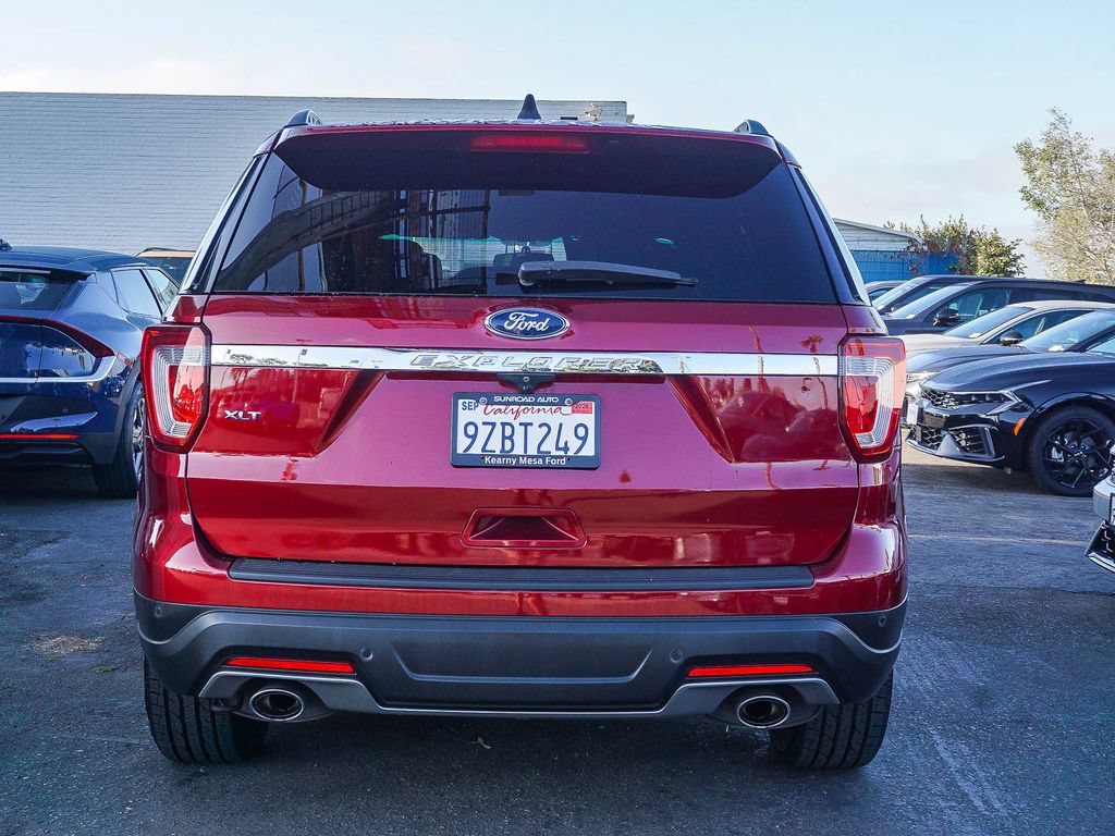 Used 2018 Ford Explorer XLT FWD image 6