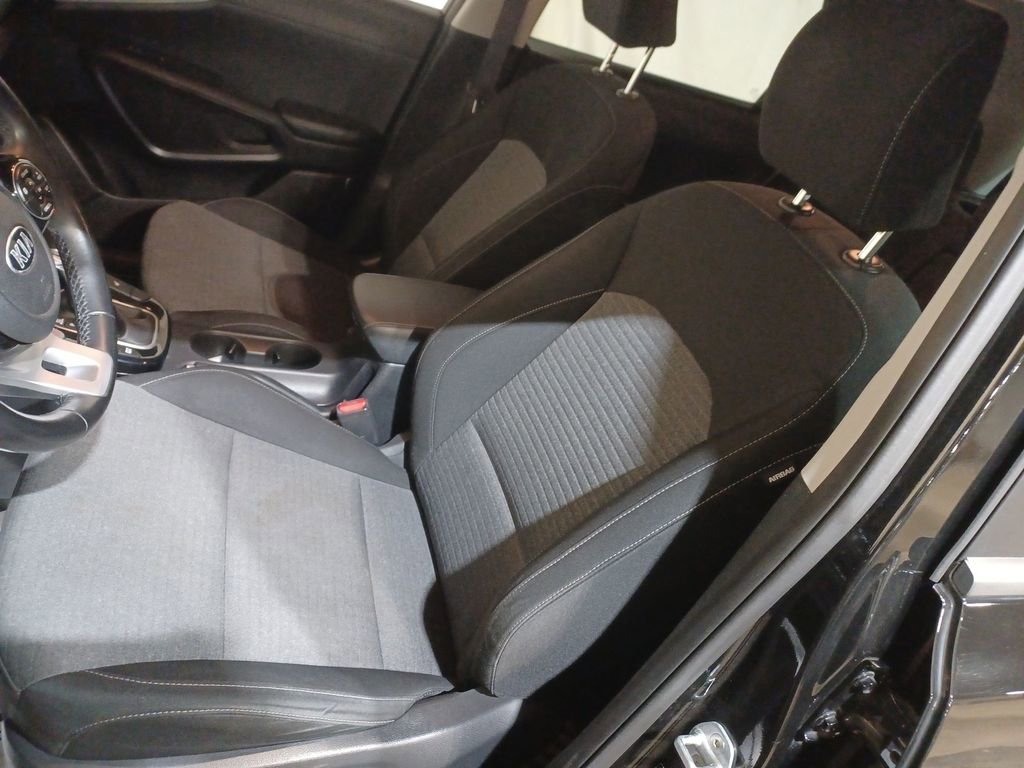 Used 2020 Kia Soul EX image 13