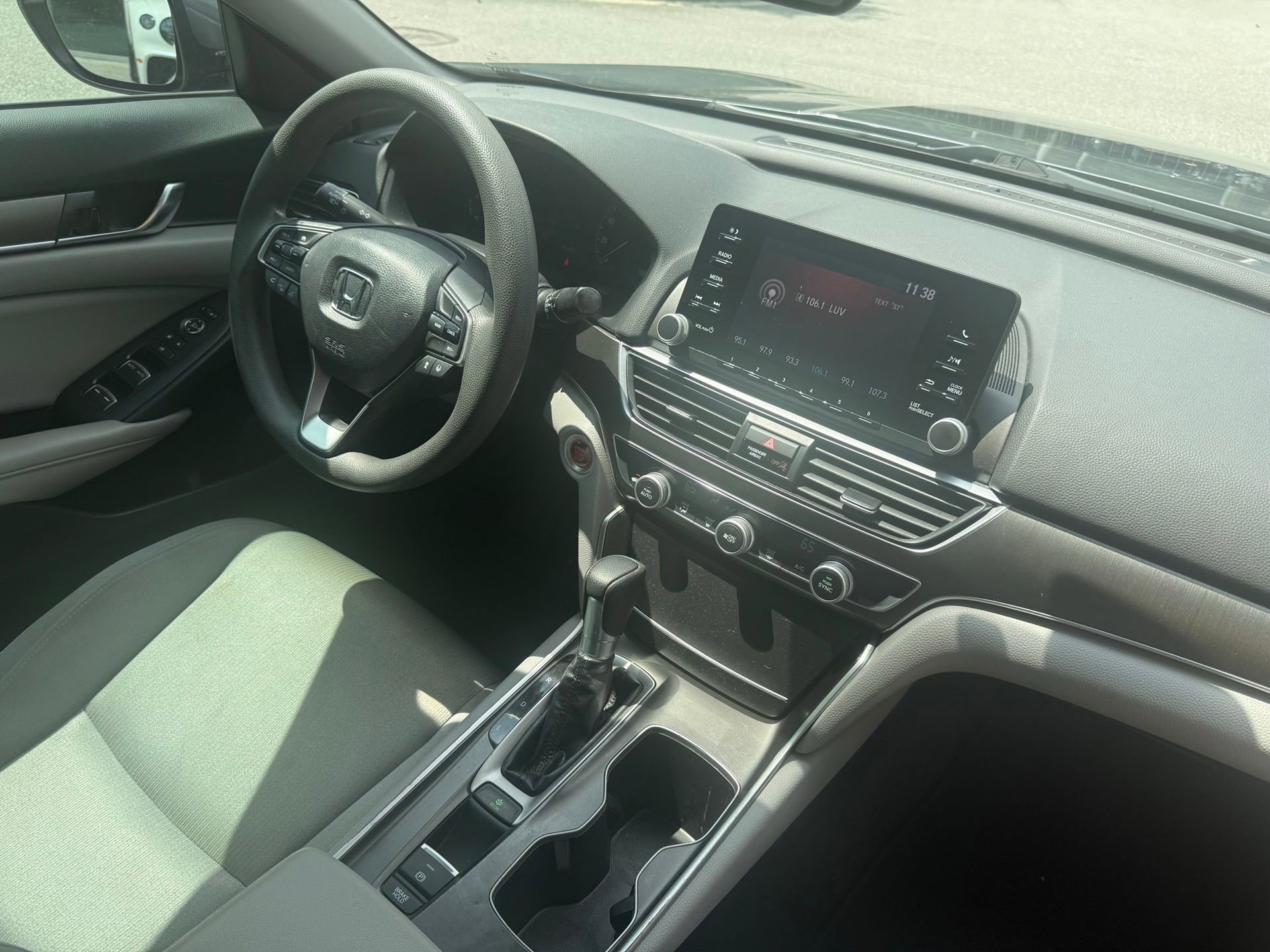 Used 2020 Honda Accord LX image 27