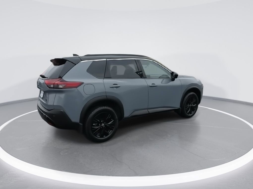 Used 2023 Nissan Rogue SV w/ SV Premium B Package image 8