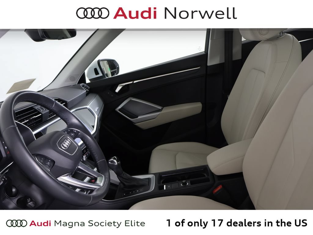 Used 2023 Audi Q3 2.0T Premium w/ Convenience Package AWD/4WD image 19