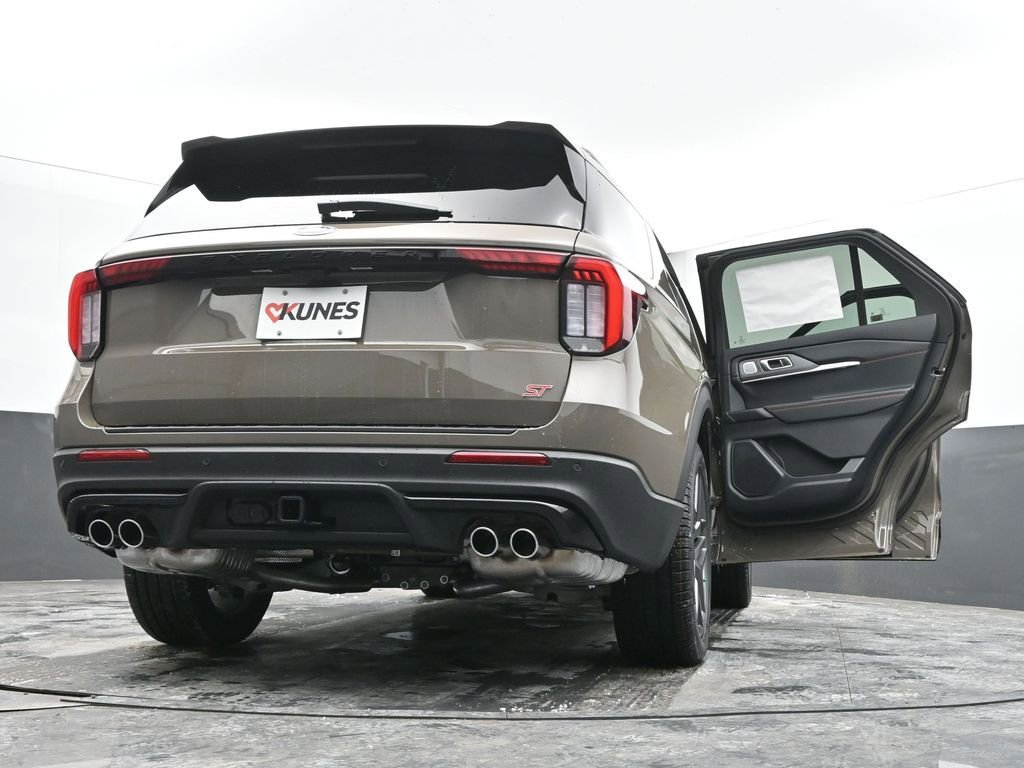 New 2026 Ford Explorer ST w/ Sun And Sound Package image 93
