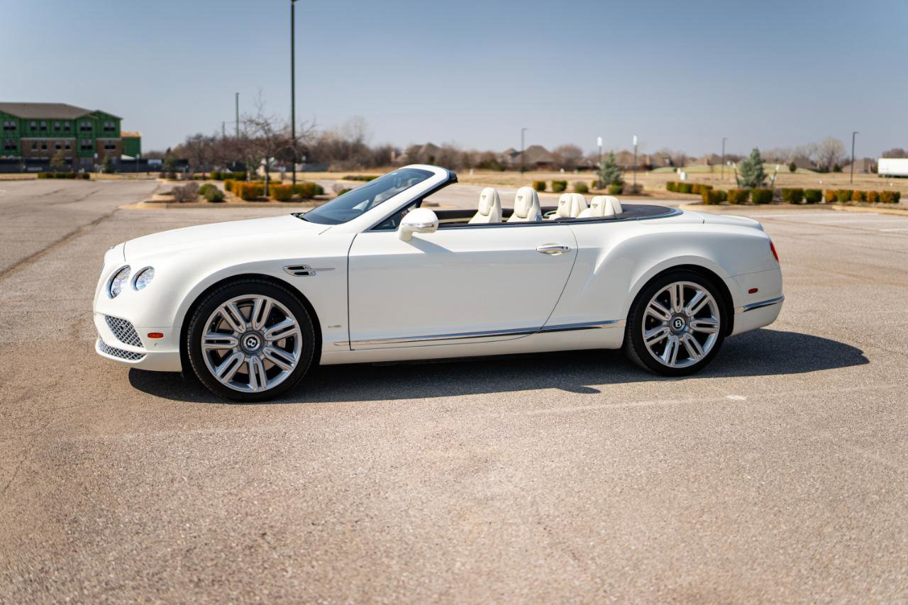 Used 2017 Bentley Continental GT image 54