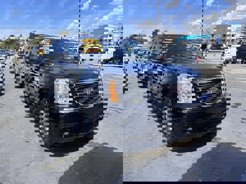 Used 2007 GMC Yukon SLT w/ SLT Preferred Equipment Group image 34