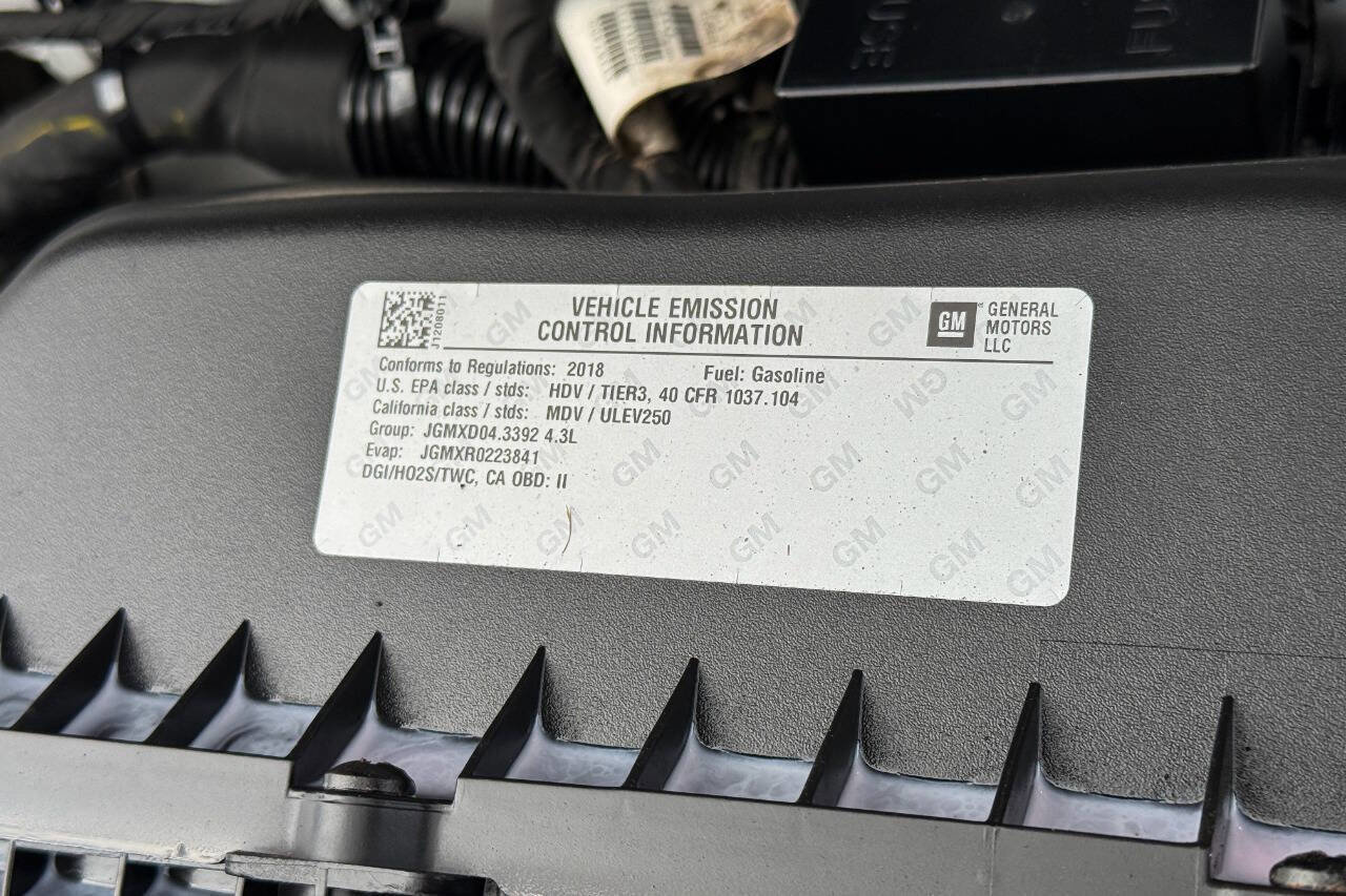 Used 2018 Chevrolet Express 2500 w/ Driver Convenience Package image 39